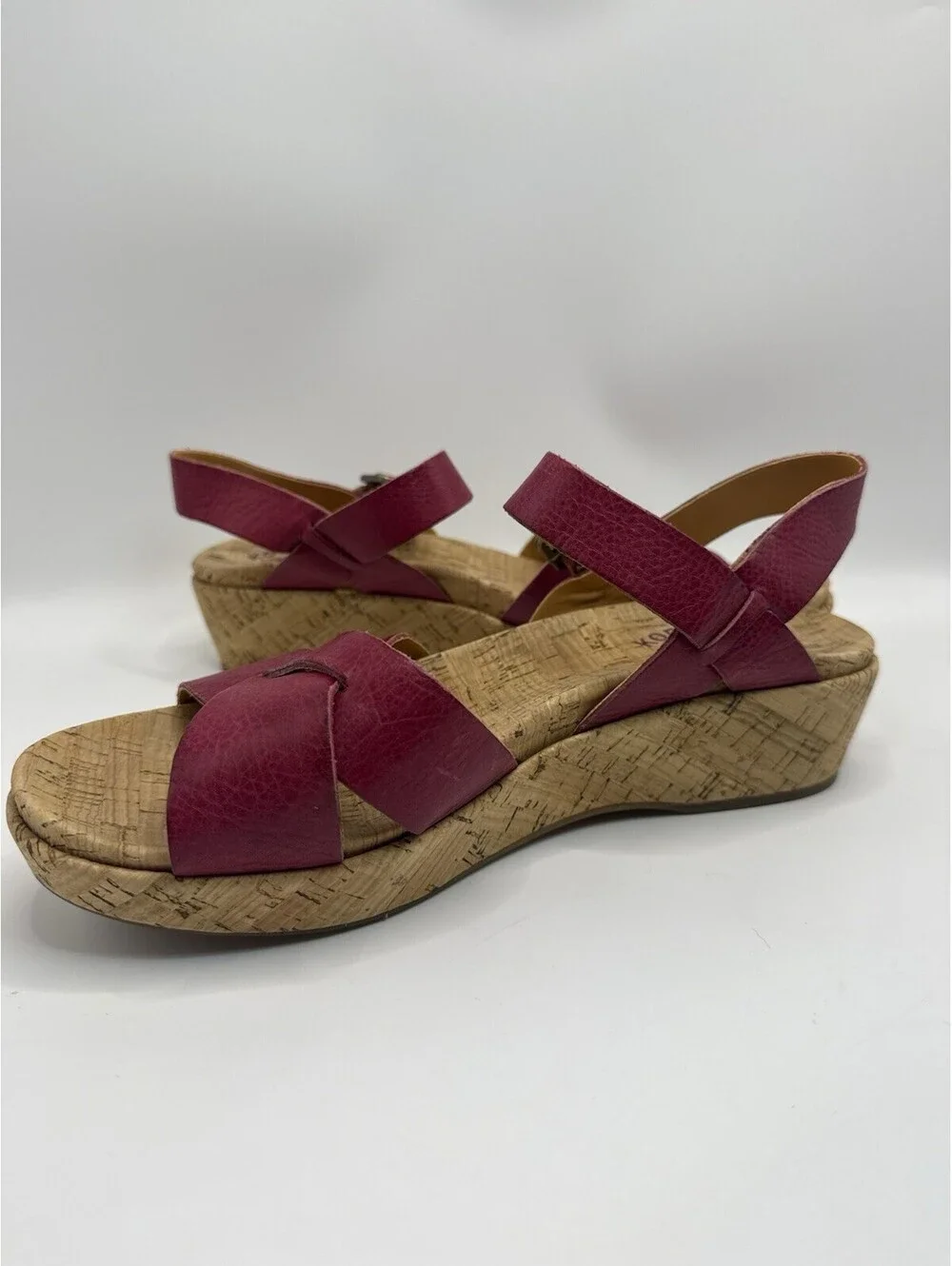 Korks Kork Ease Della Women Size 9M Pink Leather Cork Wedge Sandal Shoe Q20212